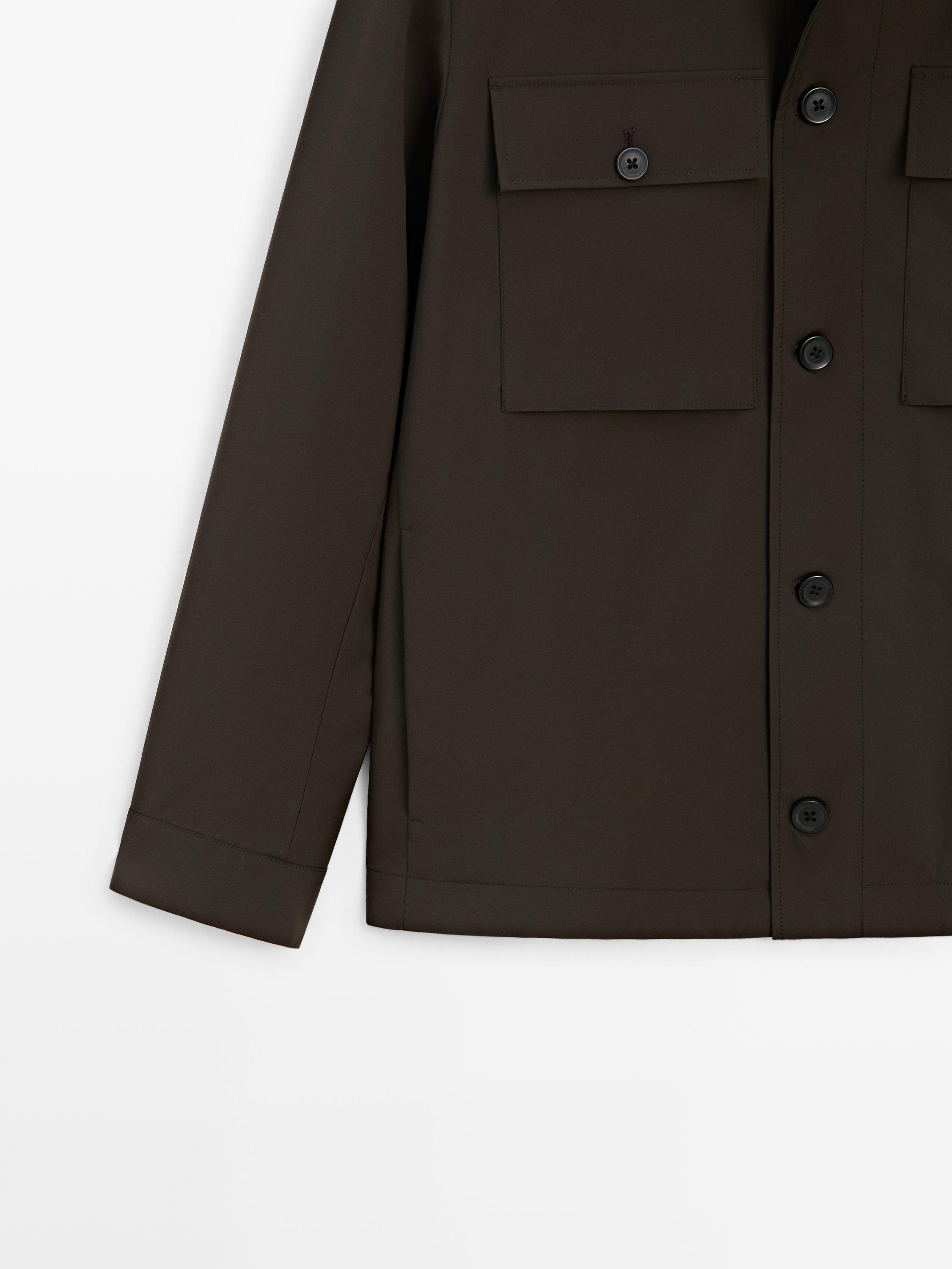 Short jacket with pocket details